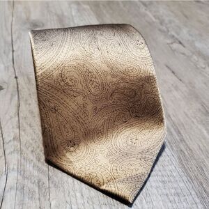 Donald Trump Signature Collection Men's Neck Tie 58" Long x 4" Wide Gold Paisley